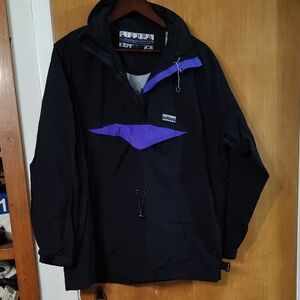 Serra Black Windbreaker with Purple Accents